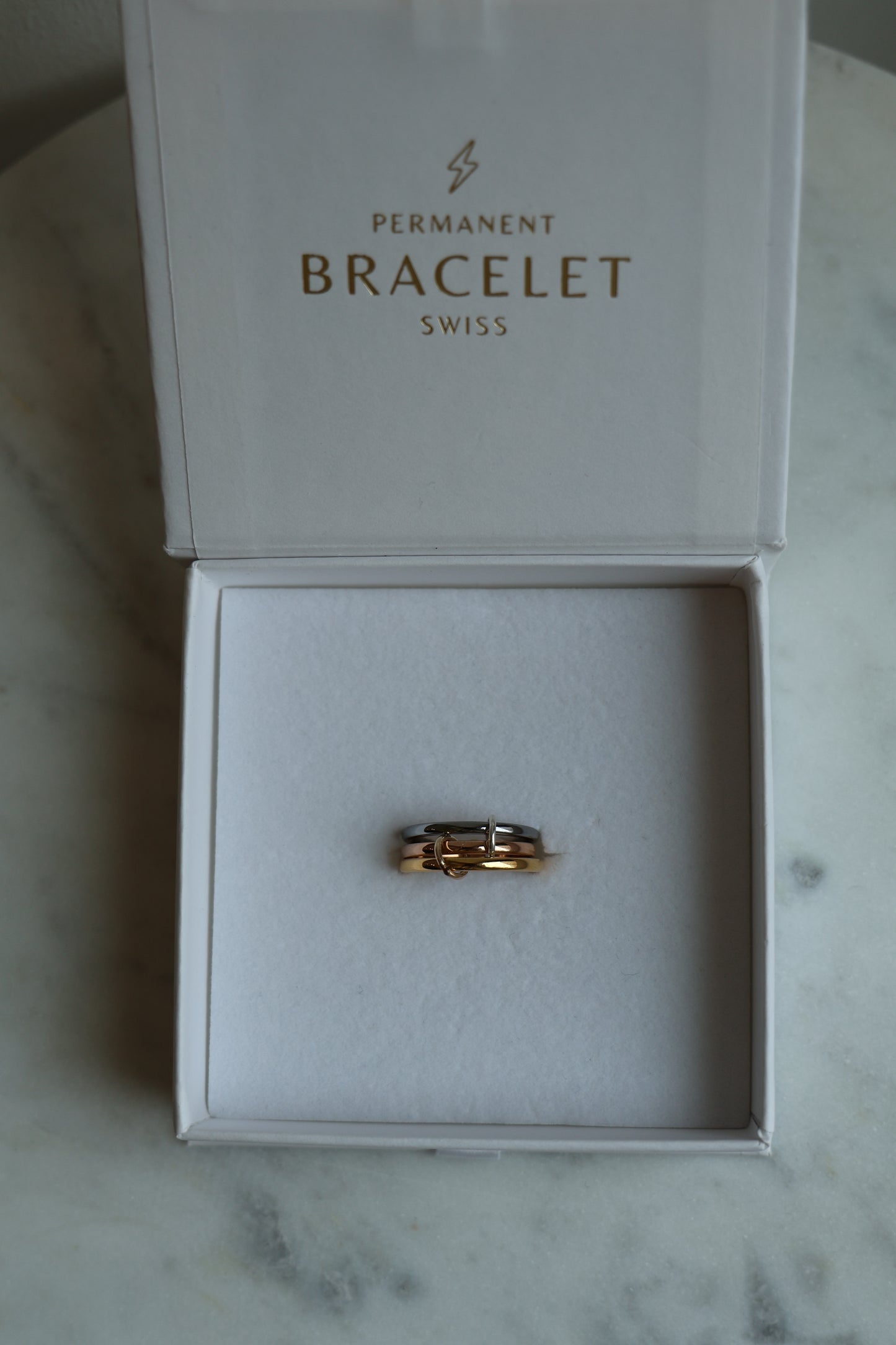 Connected Ring Gold, Silber & Rosegold