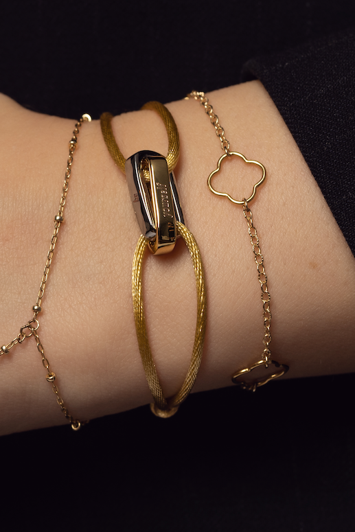 Interlocked Bracelet mit Charm BOLD (gross)