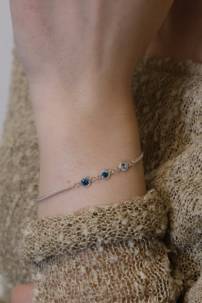 Personalisierte Armkette 3 Monatssteinen