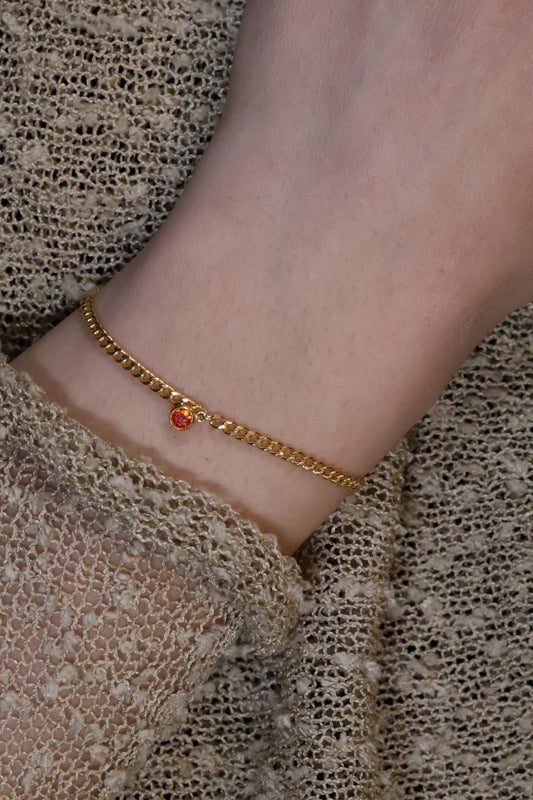 Personalisierte Armkette mit Monatsstein Anhänger