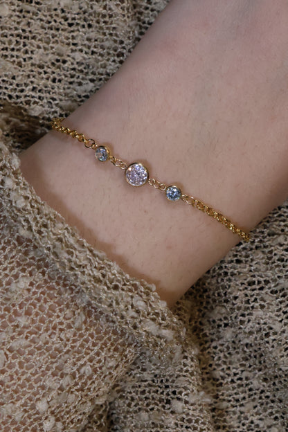 Personalisierte Armkette 3 Monatssteinen