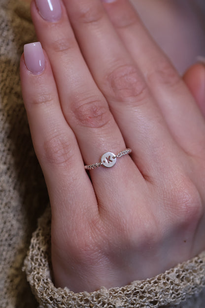 Personalisierter Ring mit Buchstaben Verbinder