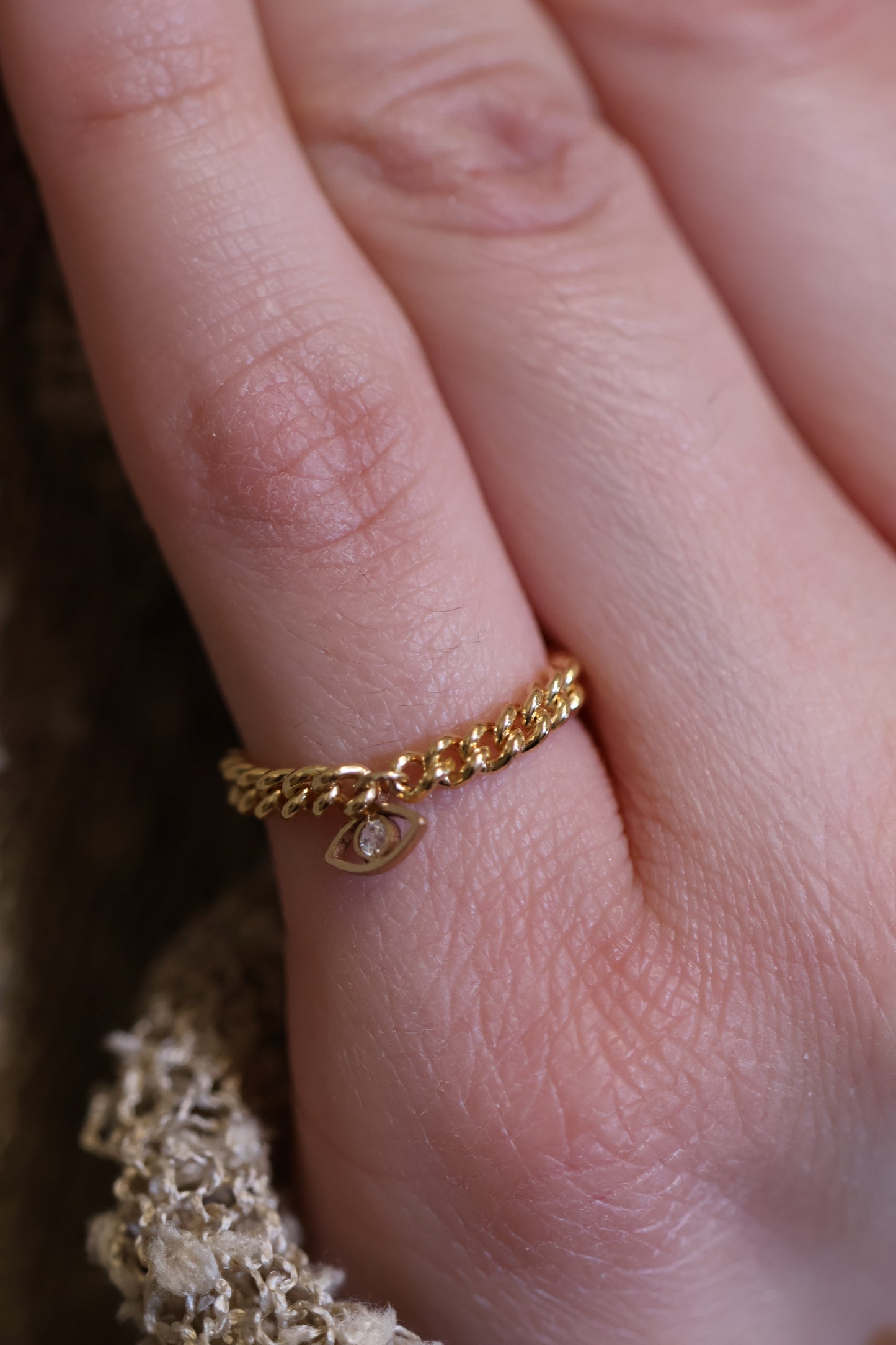 Personalisierter Ring mit Nazar Auge Anhänger