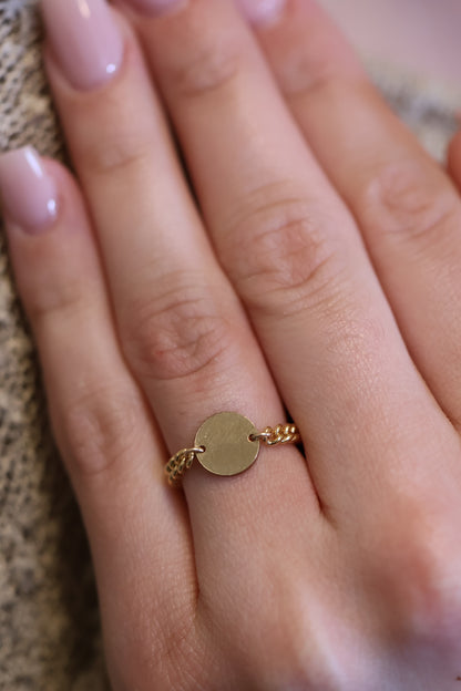 Personalisierter Ring mit Gravur