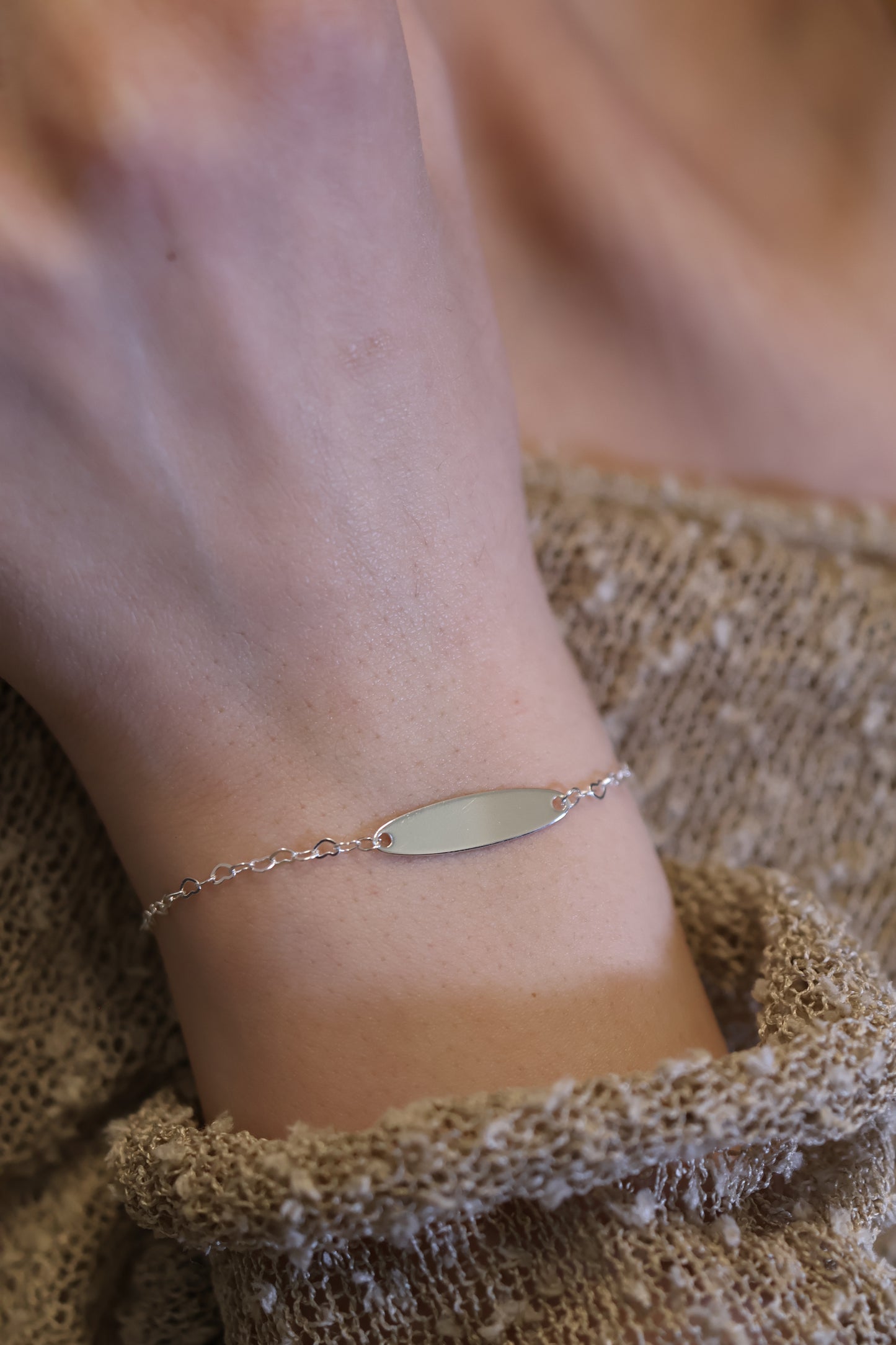 Personalisierte Armkette mit Gravur