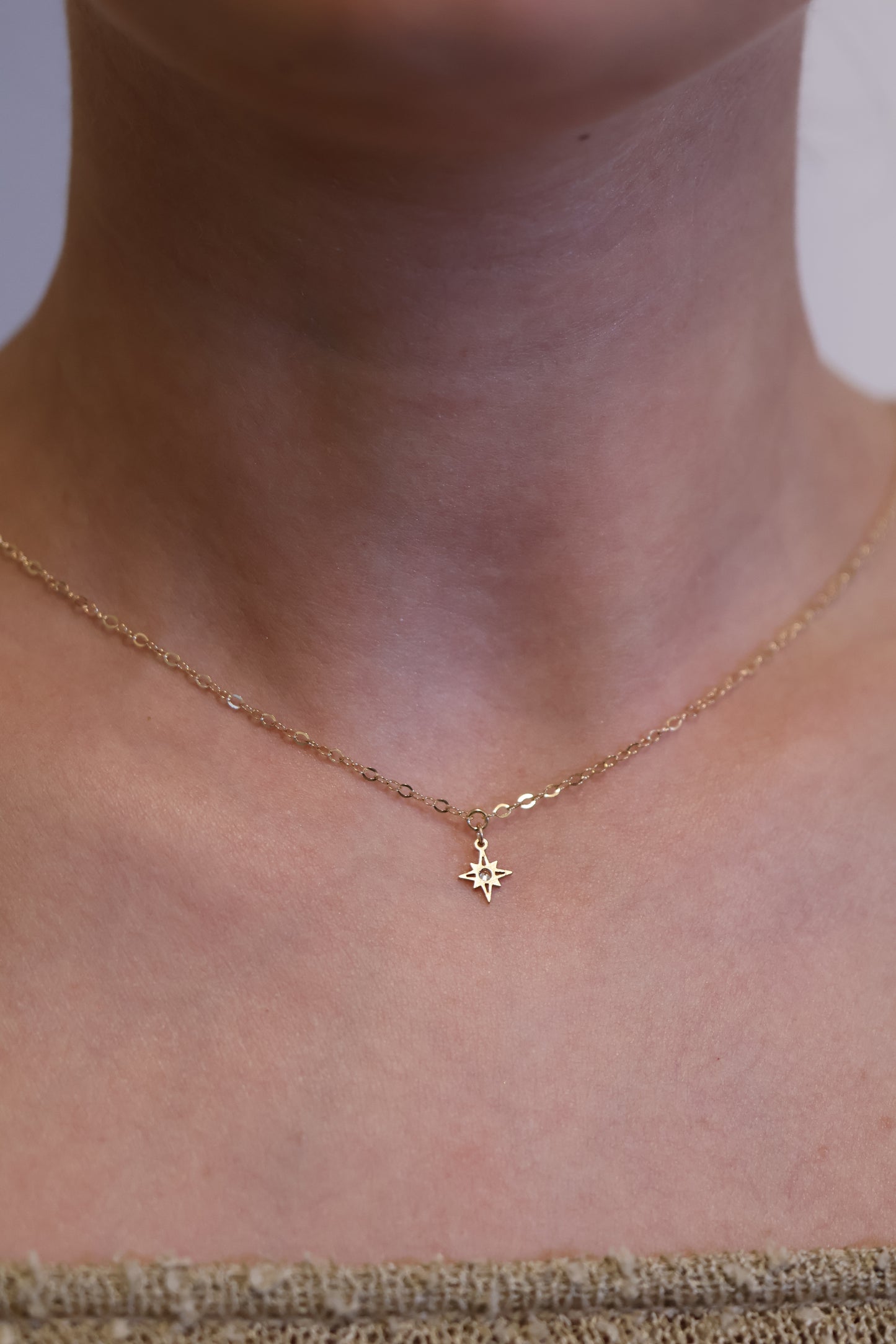 Personalisierte Halskette mit Nordstern Anhänger