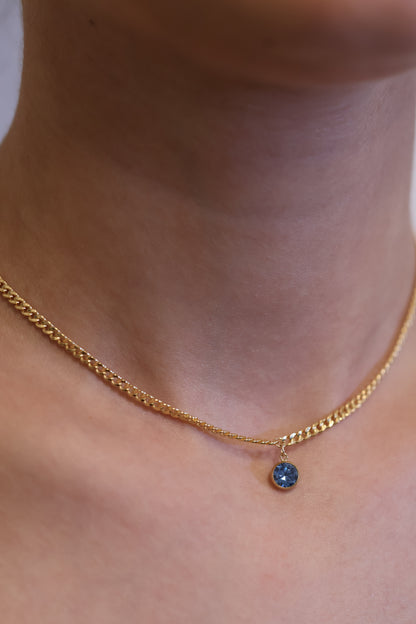 Personalisierte Halskette mit grossem Monatsstein Anhänger