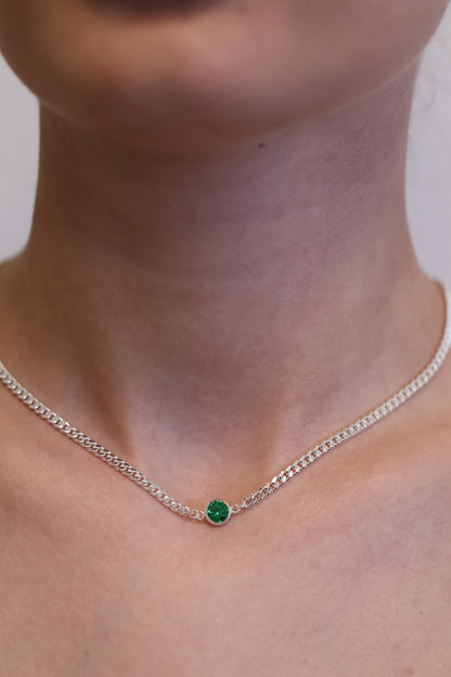 Personalisierte Halskette mit grossem Monatsstein Verbinder