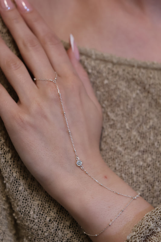 Personalisierte Hand Chain mit Monatsstein Verbinder