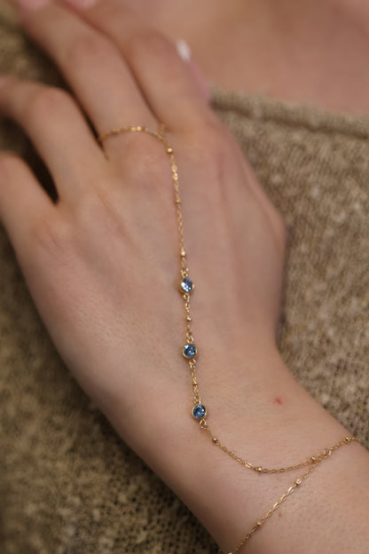 Personalisierte Hand Chain mit 3 Monatsstein Verbinder