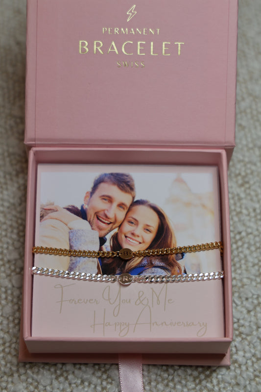 Personalisiertes Bracelet Set mit runden Buchstaben