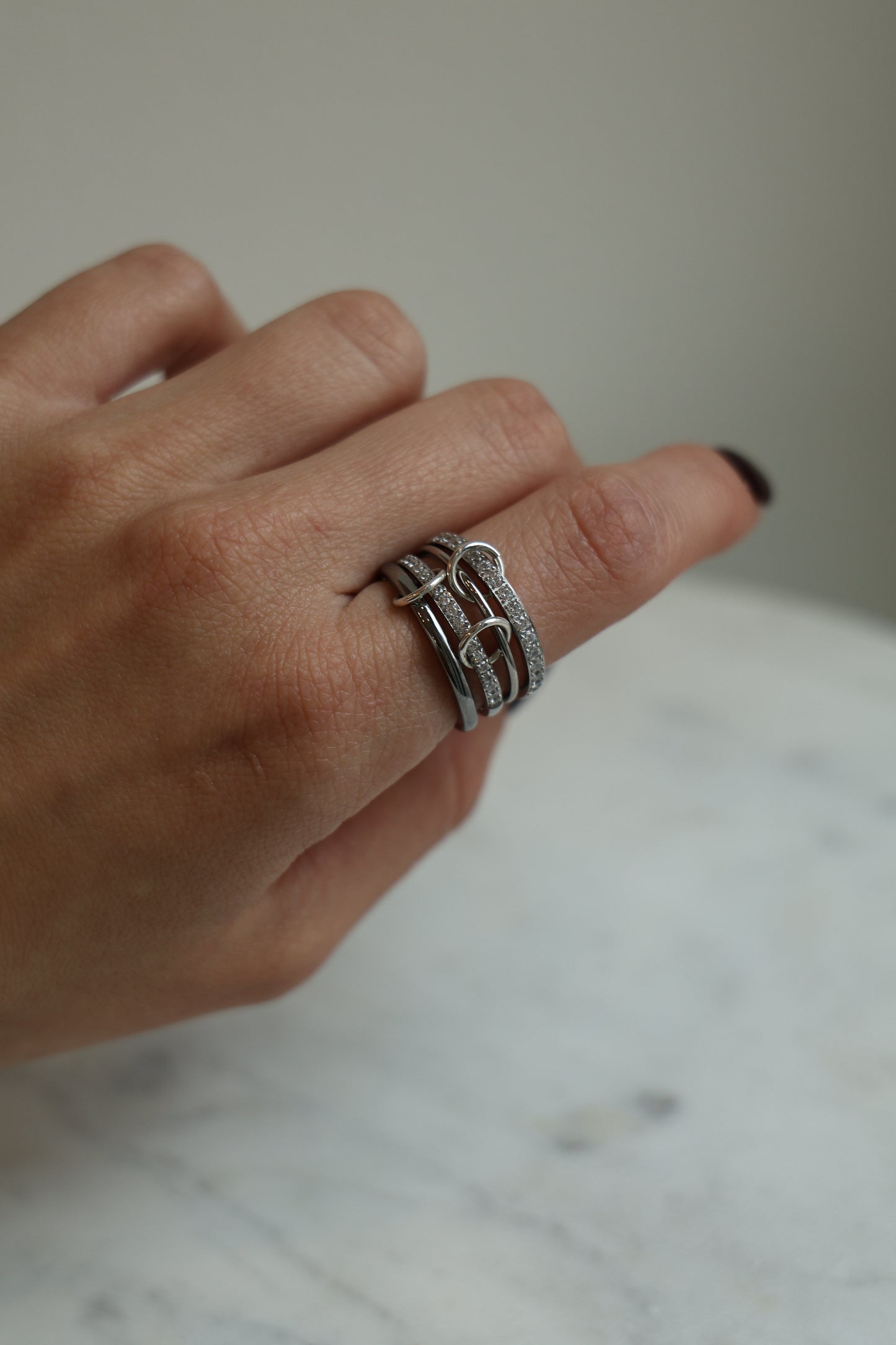 Connected Ring Silber