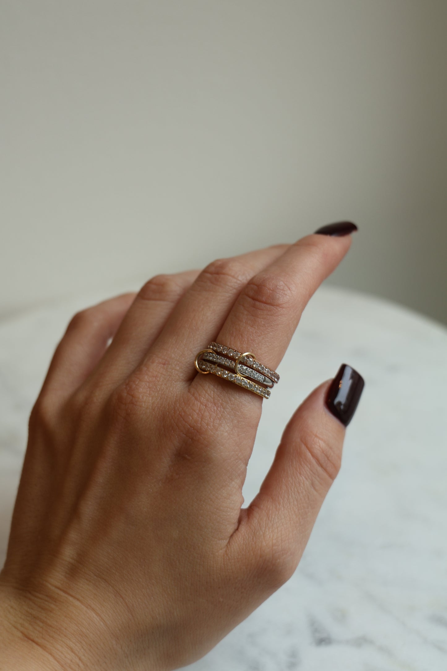 Connected Ring Gold, Silber & Rosegold