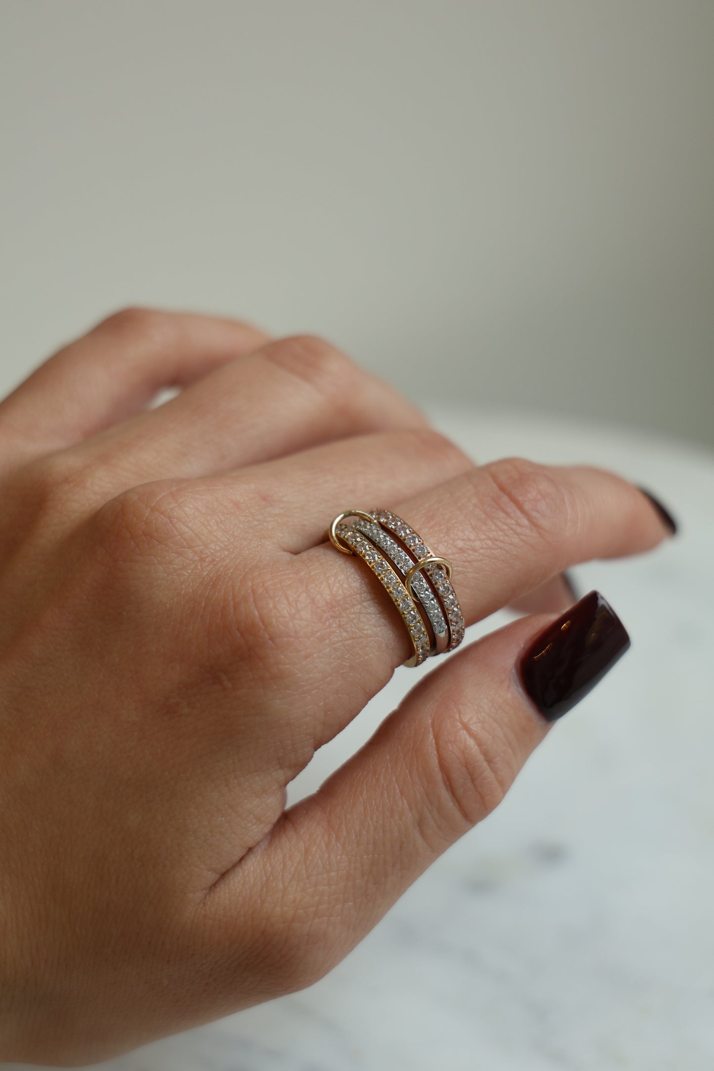 Connected Ring Gold, Silber & Rosegold