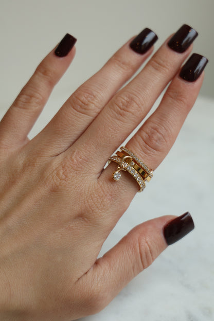 Connected Ring Gold mit Monatsstein Anhänger