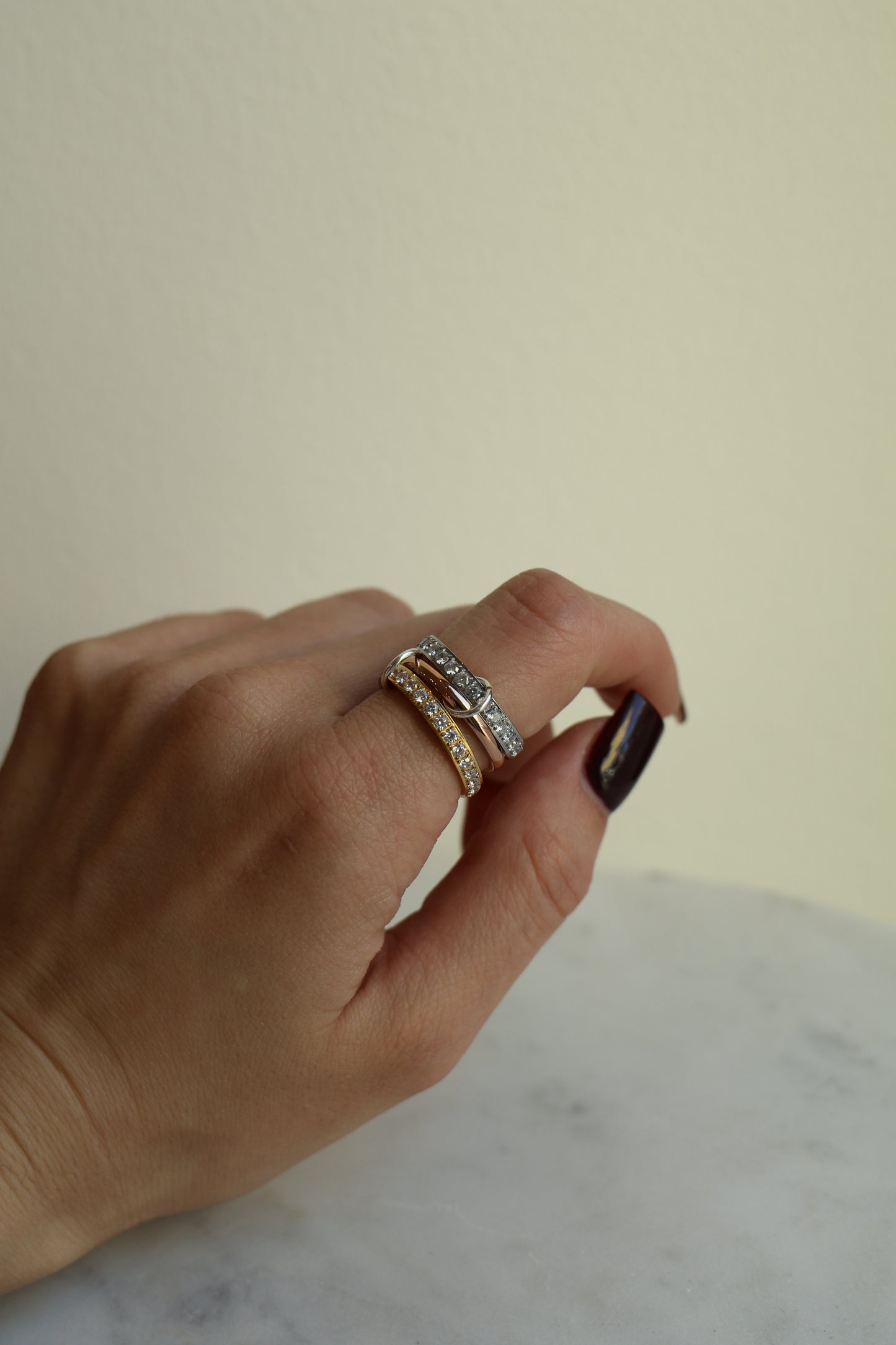 Connected Ring Gold, Silber & Rosegold