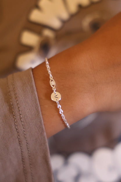 Personalisierte Kinder Armkette mit Buchstabe und Nazar Auge